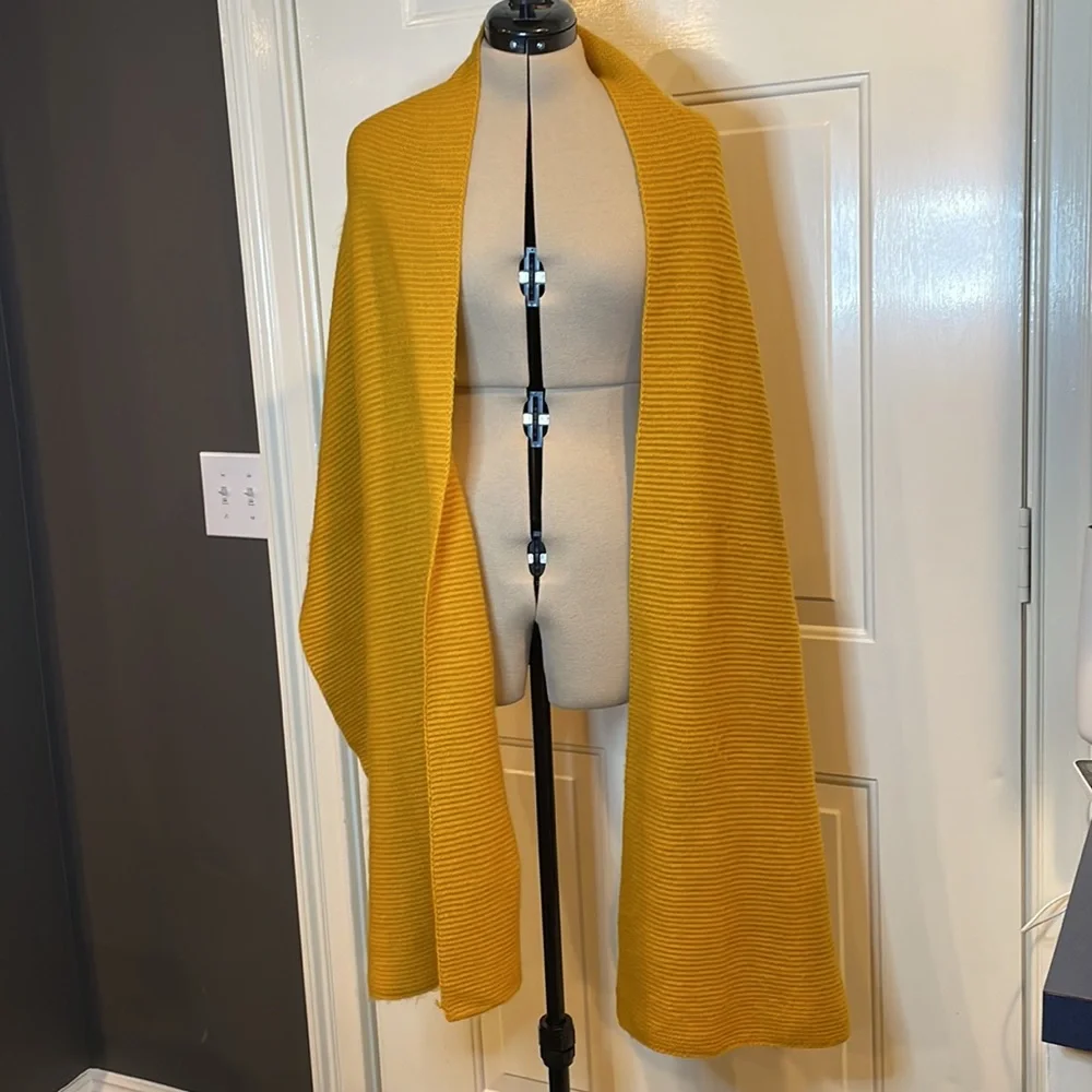 Mustard gold yellow acrylic wrap, generous 88” x 19” for versatile wear - Picture 4 of 4